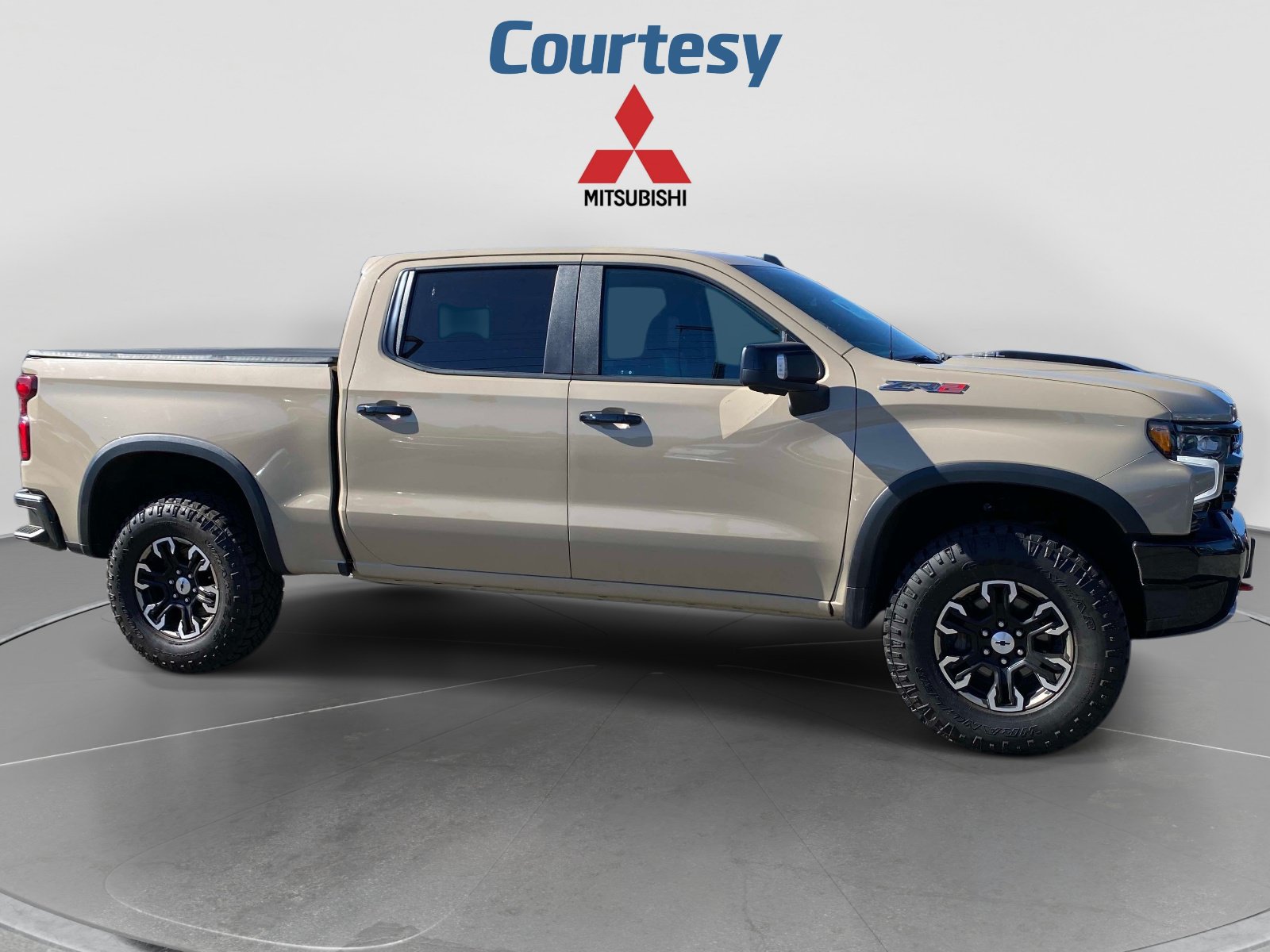 Used 2023 Chevrolet Silverado 1500 ZR2 AWD/4WD image 8