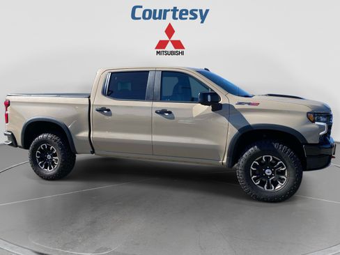 Used 2023 Chevrolet Silverado 1500 ZR2 AWD/4WD image 8