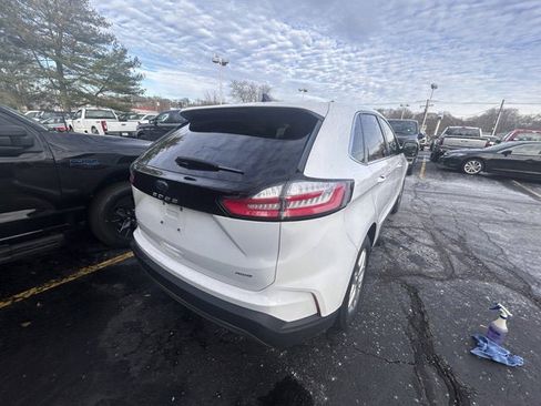 Used 2023 Ford Edge SEL image 9