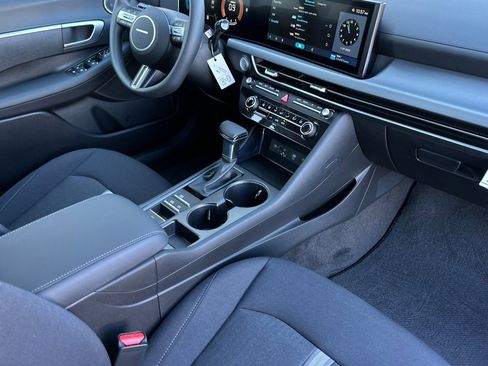 Used 2025 Hyundai Sonata SE image 14