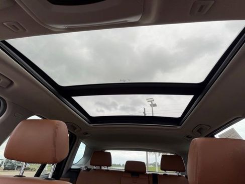 Used 2017 BMW X3 sDrive28i RWD image 17