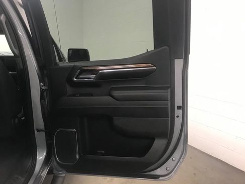 Used 2023 GMC Sierra 1500 Elevation image 33