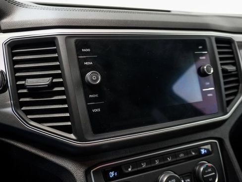 Used 2019 Volkswagen Atlas SE w/ Towing Package FWD image 22