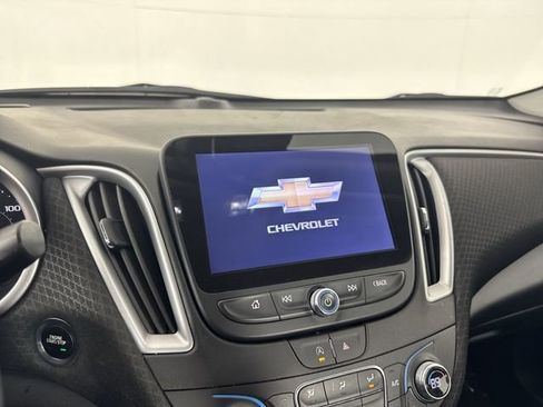 Used 2024 Chevrolet Malibu LT image 6