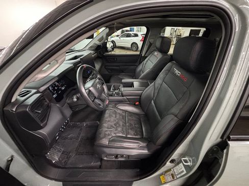 Used 2022 Toyota Tundra TRD Pro AWD/4WD image 10