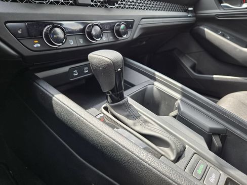 Used 2025 Honda Accord SE image 25