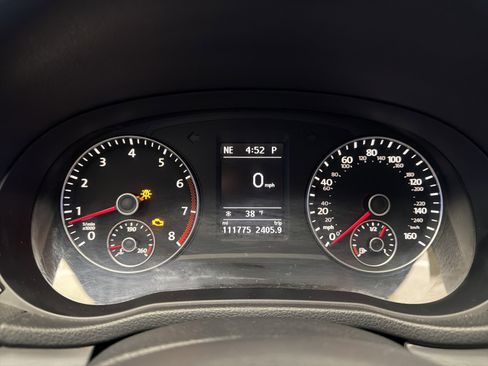 Used 2013 Volkswagen Passat 2.5 SE image 18