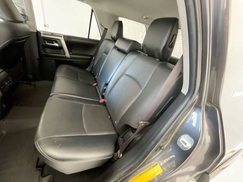 Used 2016 Toyota 4Runner Limited AWD/4WD image 23