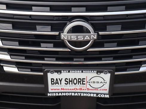 Certified 2025 Nissan Rogue SV AWD/4WD image 35