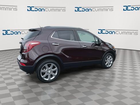 Used 2018 Buick Encore Essence w/ Experience Buick Package AWD/4WD image 9