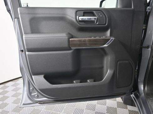 Used 2022 Chevrolet Silverado 1500 LT w/ Bed Protection Package AWD/4WD image 18