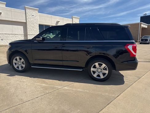 Used 2019 Ford Expedition XLT w/ Equipment Group 202A image 8