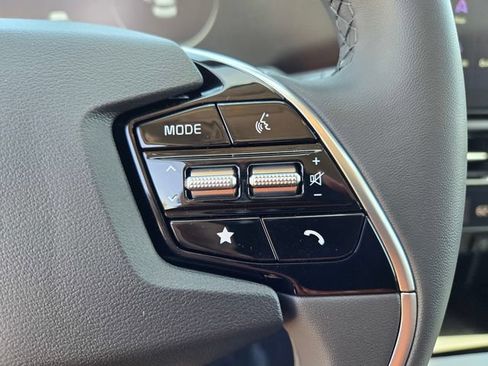 New 2026 Kia Niro Wind FWD image 12
