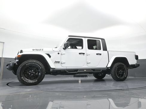 Used 2024 Jeep Gladiator Sport AWD/4WD image 50