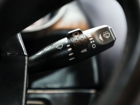 Used 2003 Aston Martin Vanquish image 25