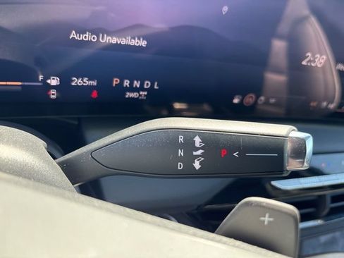 Used 2025 Buick Enclave Avenir AWD/4WD image 40