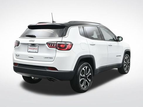 Used 2022 Jeep Compass Limited AWD/4WD image 5