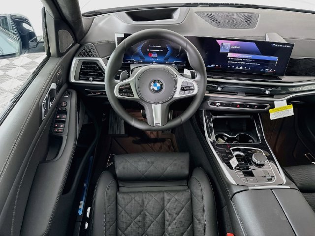 Used 2027 BMW X7 xDrive40i w/ M Sport Package AWD/4WD image 24