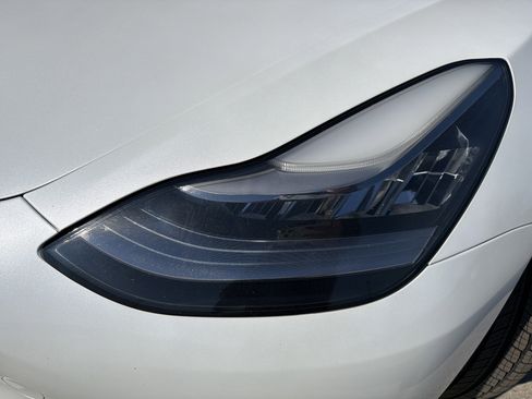 Used 2021 Tesla Model 3 Standard Range Plus image 6
