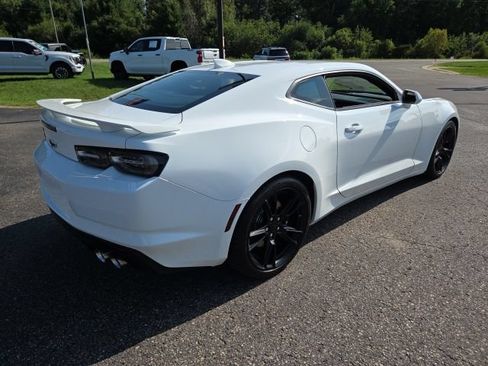 Used 2019 Chevrolet Camaro SS RWD image 22