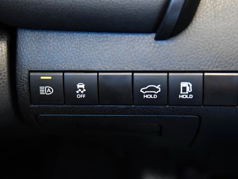 Used 2023 Toyota Camry SE FWD image 31
