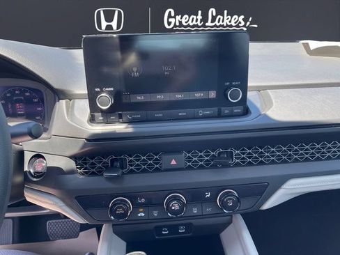 Used 2023 Honda Accord LX image 11