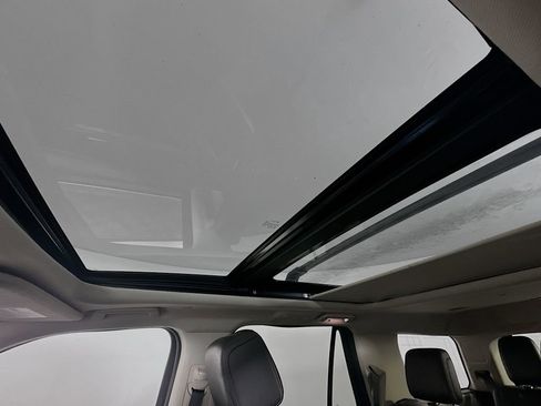 Used 2018 Ford Expedition Platinum image 20