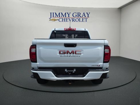 Used 2024 GMC Canyon AT4 AWD/4WD image 4