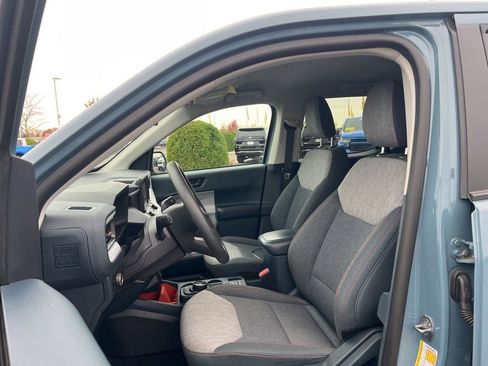 Used 2023 Ford Maverick XLT image 12