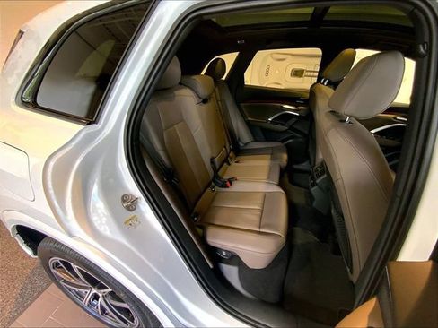 New 2026 Audi Q5 Premium Plus AWD/4WD image 11