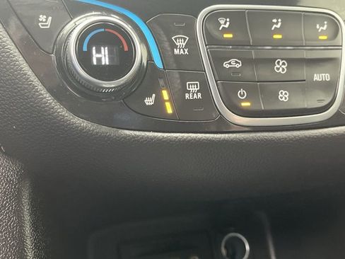 Certified 2024 Chevrolet Equinox Premier image 23