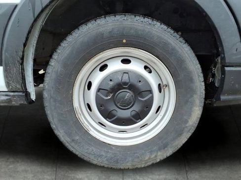 Used 2024 Ford Transit 250 148 Medium Roof image 9