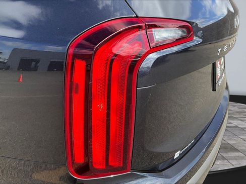Used 2025 Kia Telluride S FWD image 24