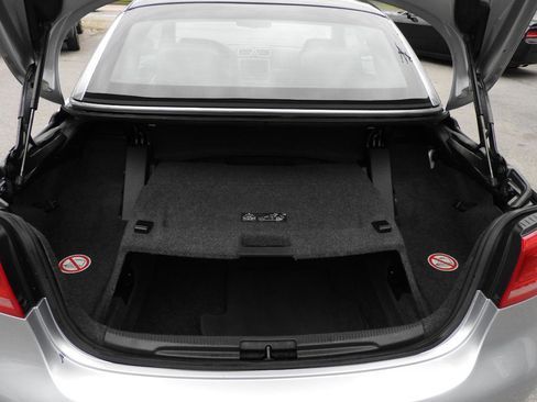 Used 2013 Volkswagen Eos FWD image 14