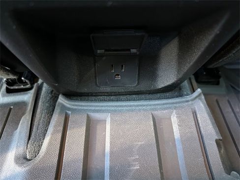 Used 2023 Chevrolet Colorado ZR2 w/ ZR2 Convenience Package III image 38