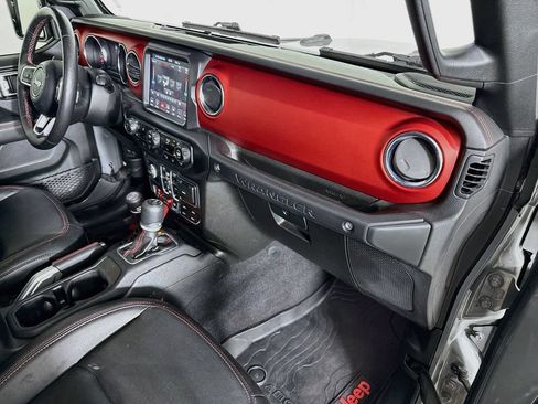 Used 2019 Jeep Wrangler Unlimited Rubicon AWD/4WD image 29