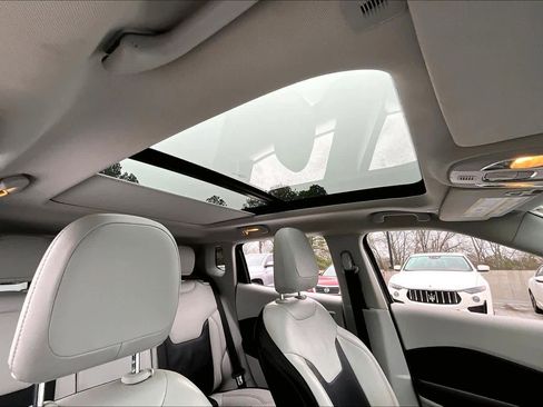 Used 2019 Jeep Compass Limited w/ Trailer Tow Group image 14