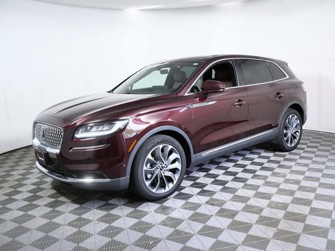 Certified 2023 Lincoln Nautilus Reserve w/ Equipment Group 201A AWD/4WD image 5