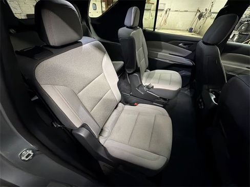 Certified 2025 Chevrolet Traverse LT image 28