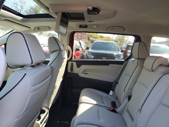 New 2027 Honda Odyssey Touring image 8