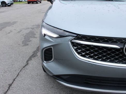 Used 2023 Buick Envision Avenir image 44