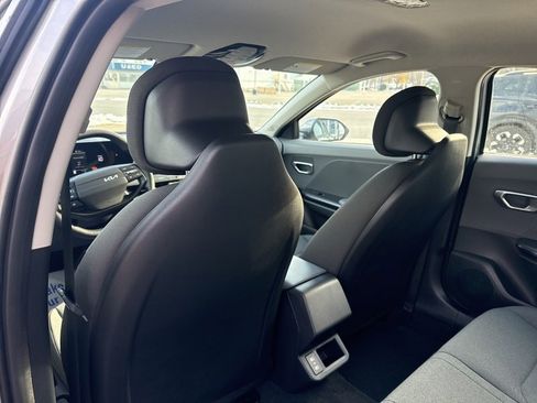 New 2025 Kia K4 LXS image 18