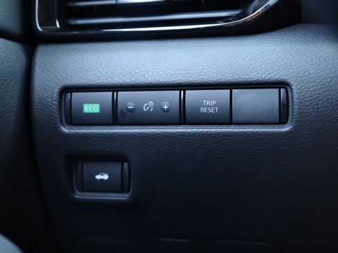 New 2025 Nissan Sentra SV image 19