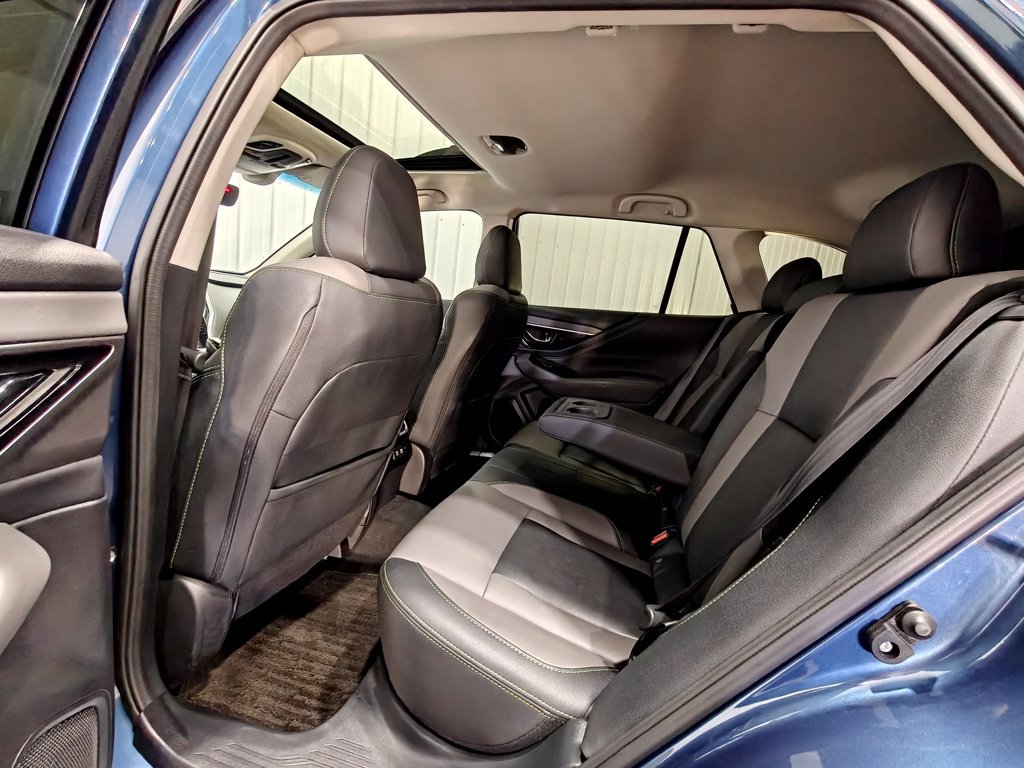 Used 2022 Subaru Outback Onyx Edition XT AWD/4WD image 28