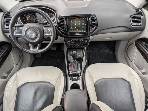 Certified 2017 Jeep Compass Limited w/ Navigation Group image 15