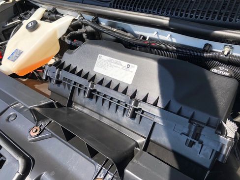 Used 2018 Chevrolet Express 2500 w/ Driver Convenience Package image 37