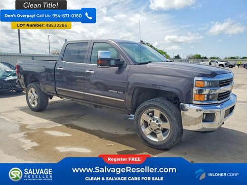 Used 2016 Chevrolet Silverado 2500 LTZ w/ LTZ Plus Package image 5