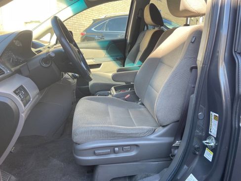 Used 2012 Honda Odyssey EX image 17