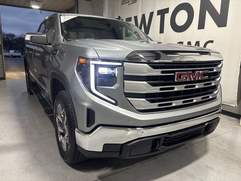 New 2026 GMC Sierra 1500 SLE w/ Preferred Package AWD/4WD image 35