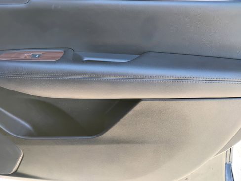 Used 2019 Cadillac XT5 Premium Luxury w/ Driver Assist Package image 20